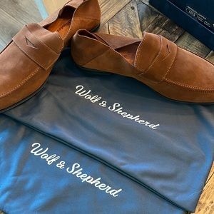 Wolf & Shepherd men’s suede loafers